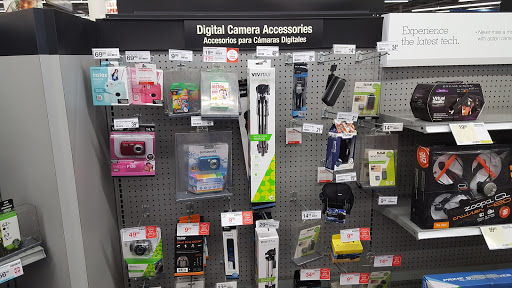 Office Supply Store «Staples», reviews and photos, 2120 SW 32nd Ave, Coral Gables, FL 33145, USA