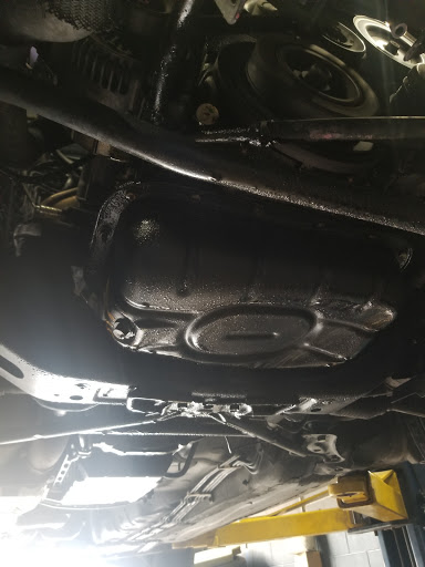 Auto Repair Shop «Weber Road Auto Service», reviews and photos, 1100 E Weber Rd, Columbus, OH 43211, USA