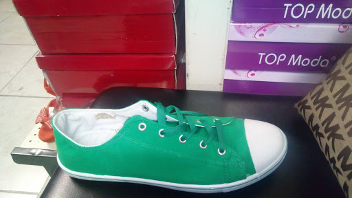 Shoe Store «Niebla Shoes #2», reviews and photos, 1767 W 37th St, Hialeah, FL 33012, USA