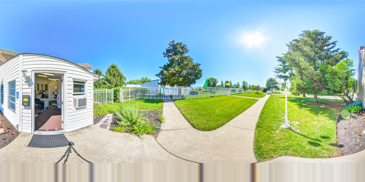 Self-Storage Facility «Metro Self Storage», reviews and photos, 100 Upper Silver Lake Rd, Newtown, PA 18940, USA