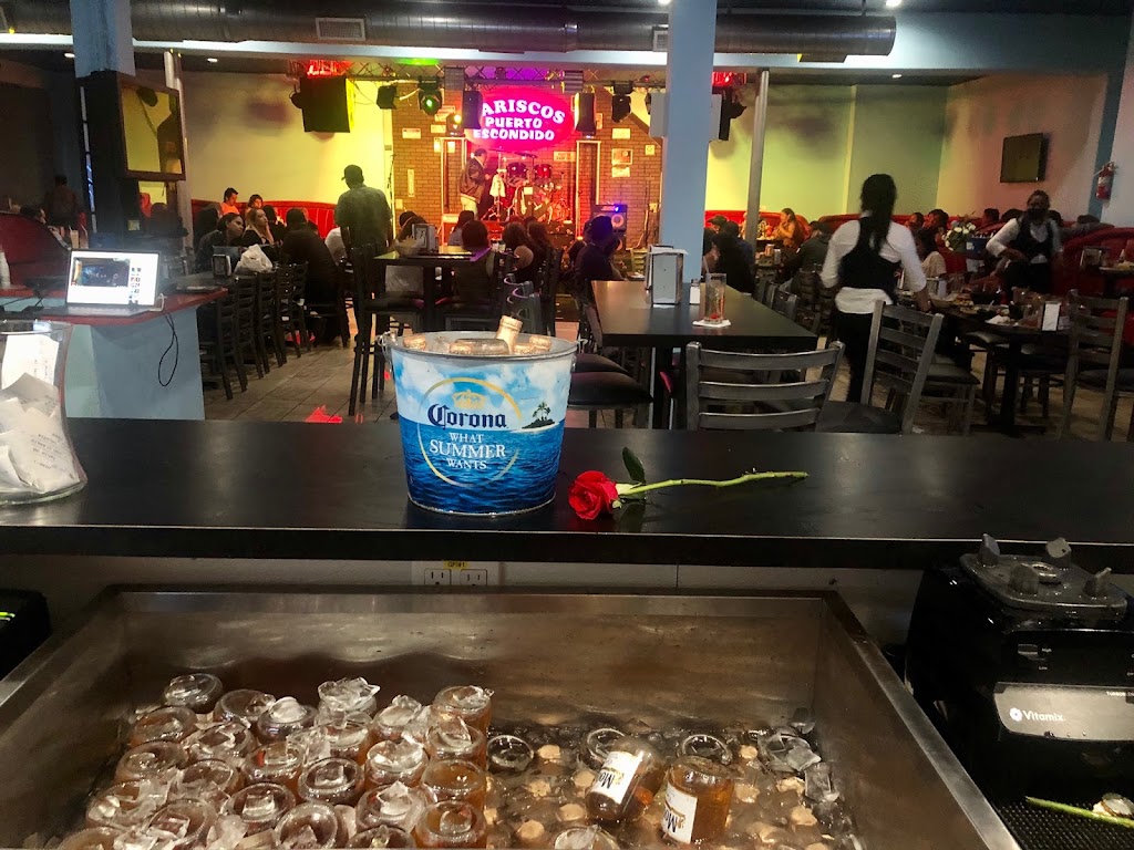 Mariscos Puerto Escondido 90023