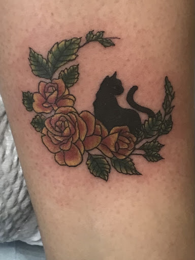 Tattoo Shop «Art In Motion Inc Tattooing», reviews and photos, 415 S Broadway St, Medina, OH 44256, USA