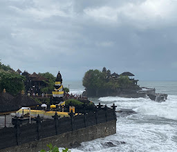 Tanah Lot photo