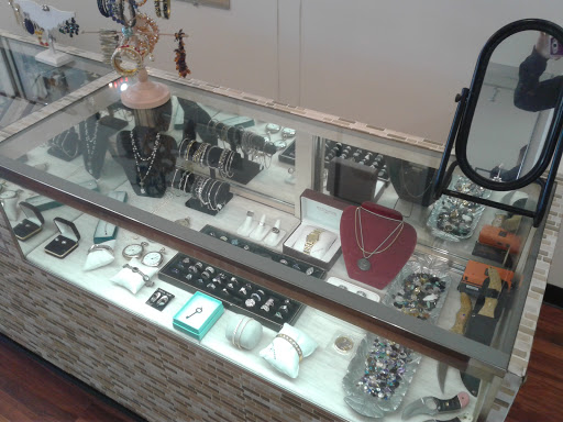 Jeweler «Mendel Jewelers», reviews and photos, 20443 Old Cutler Rd, Miami, FL 33189, USA
