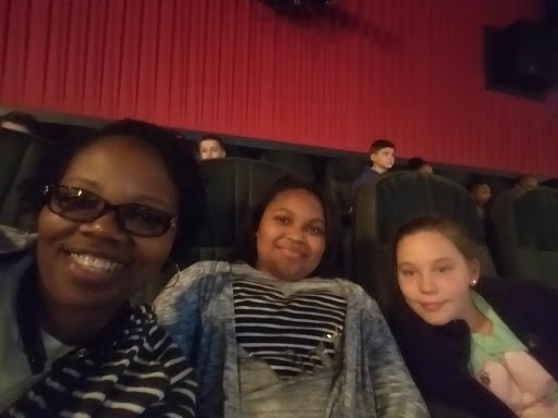 Movie Theater «Regal Cinemas Southpark Mall 16», reviews and photos, 300 Southpark Cir, Colonial Heights, VA 23834, USA
