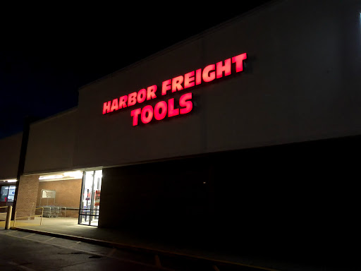 Hardware Store «Harbor Freight Tools», reviews and photos, 2 E 9 Mile Rd #6, Pensacola, FL 32534, USA