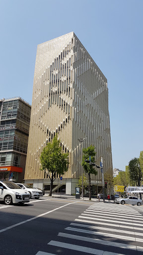 Seoul House of DIOR