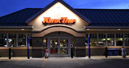 Convenience Store «Kwik Trip #219», reviews and photos, 710 Williams St, Lake Geneva, WI 53147, USA