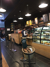 Atmosphère du Restaurant servant le petit-déjeuner Starbucks à Nice - n°13