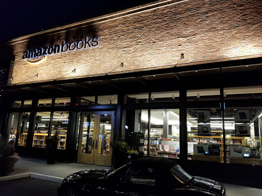 Computer Store «Apple University Village», reviews and photos, 2656 NE University Village St, Seattle, WA 98105, USA