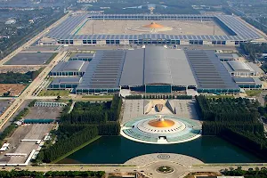 Dhammakaya Temple image