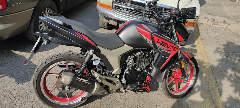 Centro de Servicio Autorizado Charly Motos BAJAJ-VENTO-KEEWAY-BENELI