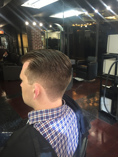 Barber Shop «MaestroShave Barbershop», reviews and photos, 770 N LaSalle Dr, Chicago, IL 60654, USA