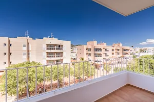 Apartamentos Avenida - MC Apartamentos Ibiza image