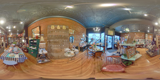 Furniture Store «Salvage Sisters LLC.», reviews and photos, 613 N Riverfront Dr, Mankato, MN 56001, USA