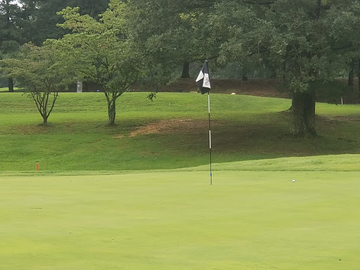 Golf Course «White Plains Golf Course», reviews and photos, 1015 St Charles Pkwy, White Plains, MD 20695, USA