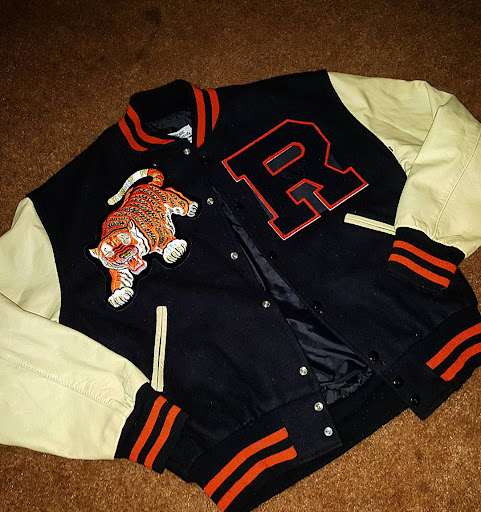 Sporting Goods Store «Mesquite Sport Center», reviews and photos, 321 Gross Rd, Mesquite, TX 75149, USA