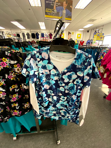 Uniform Store «Scrub Pro Uniforms & Gallo Clothing», reviews and photos, 78 Mountain Rd, Glen Burnie, MD 21060, USA