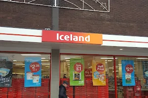 Iceland Supermarket Ashton Under Lyne image