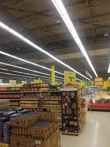 Grocery Store «Fresco y Más», reviews and photos, 1630 W 49th St, Hialeah, FL 33012, USA