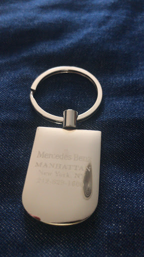 Mercedes Benz Dealer «Mercedes-Benz Manhattan», reviews and photos, 770 11th Ave, New York, NY 10019, USA