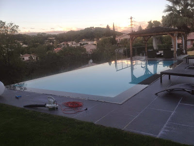 SARL Landari. à Cannes