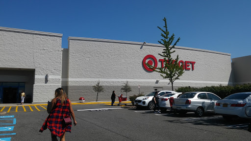 Target, 3850 Hempstead Turnpike, Levittown, NY 11756, USA, 