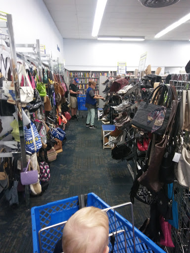 Thrift Store «Goodwill Colonial Heights Retail Store», reviews and photos