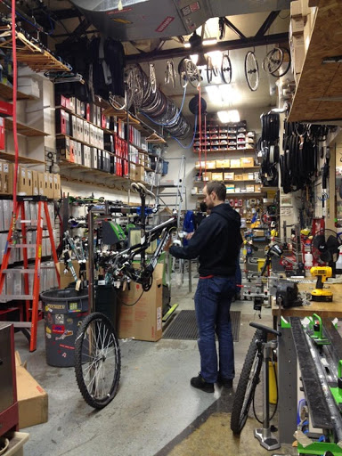 Bicycle Store «Free Flight», reviews and photos, 5010 Wolff Rd, Dubuque, IA 52002, USA