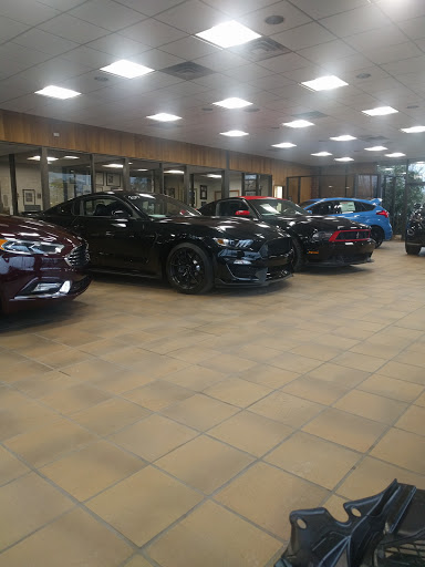 Ford Dealer «Otis Ford», reviews and photos, 32 Montauk Hwy, Quogue, NY 11959, USA