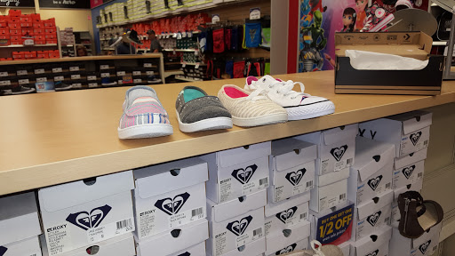 Shoe Store «Shoe Carnival», reviews and photos, 949 SW 25th St, Moore, OK 73160, USA