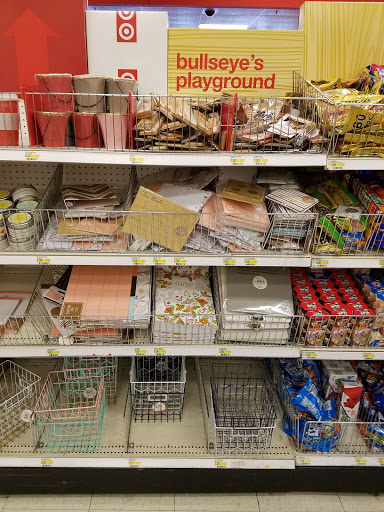 Shopping Mall «Coral Ridge Mall», reviews and photos, 1451 Coral Ridge Ave, Coralville, IA 52241, USA