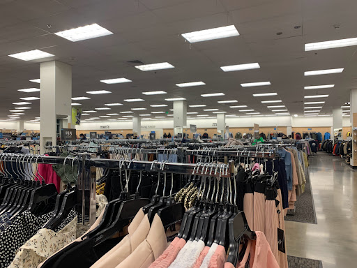 Department Store «Nordstrom Rack The Gallery At Westbury Plaza», reviews and photos, 1040 Old Country Rd, Garden City, NY 11530, USA