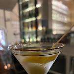 Photo n°2 de l'avis de Roksolyana.o fait le 21/04/2023 à 18:50 sur le  Ape Nera Mixology Gourmet à Taormina