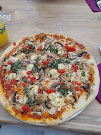 Pizza du Pizzeria ENTRE-NOUS PIZZA AMBON - n°5