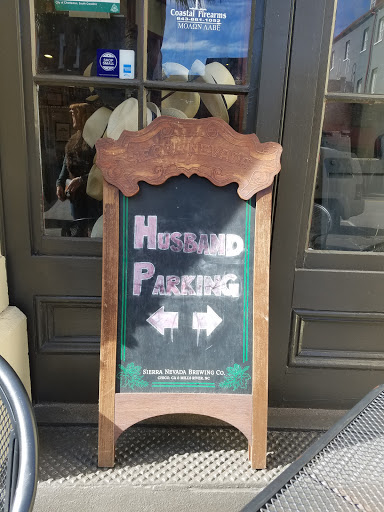 Cigar Shop «Charlestowne Tobacco And Wine», reviews and photos, 189 E Bay St, Charleston, SC 29401, USA