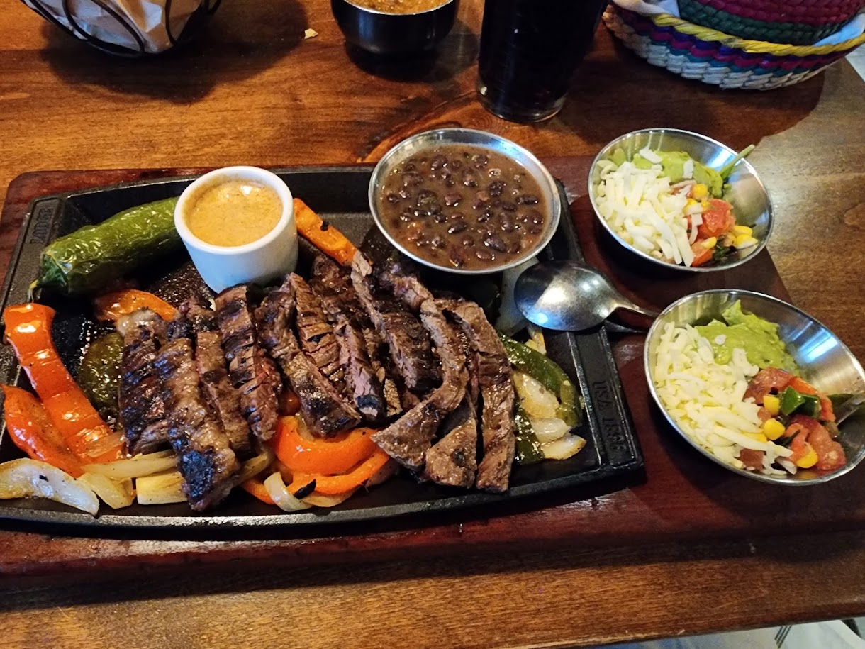 La Cosecha Mexican Table