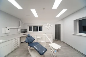 Perfect 32 Dental Practice image