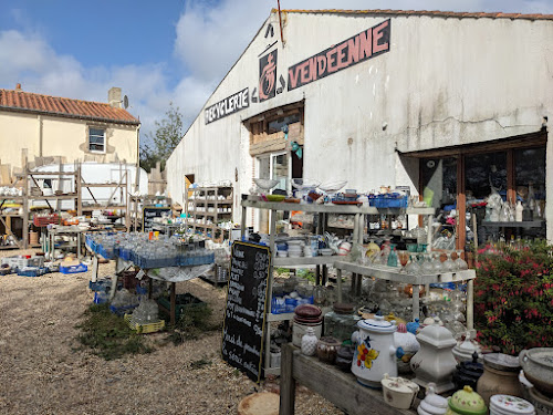 Magasin d'articles d'occasion Recyclerie Vendéenne Beaulieu-Sous-la-Roche