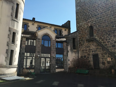 École de la deuxième chance du cantal à Aurillac