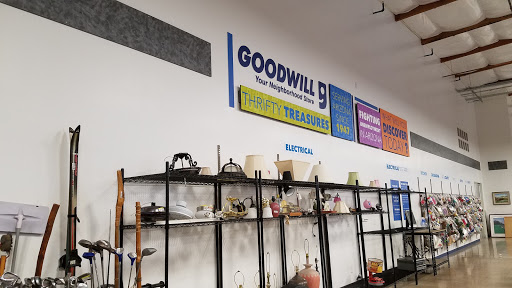 Thrift Store «51st & Olive Goodwill Retail Store & Donation Center», reviews and photos