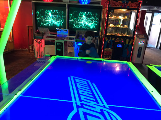 Bowling Alley «Bowlmor Bethesda», reviews and photos, 5353 Westbard Ave, Bethesda, MD 20816, USA
