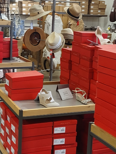 Shoe Store «DSW Designer Shoe Warehouse», reviews and photos, 10060 Reisterstown Rd, Owings Mills, MD 21117, USA