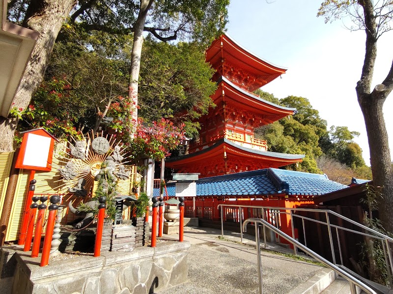 須磨寺三重塔