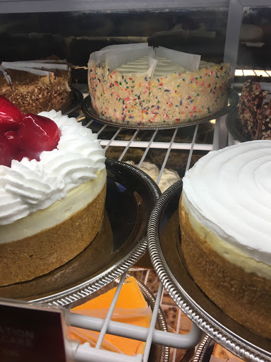Restaurant «The Cheesecake Factory», reviews and photos, 210 Andover St, Peabody, MA 01960, USA