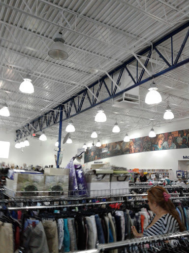 Thrift Store «Goodwill Brandon Superstore», reviews and photos, 1106 E Brandon Blvd, Brandon, FL 33511, USA