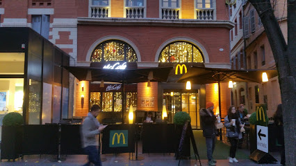 McDonald,s Toulouse Esquirol - 12 Pl. Etienne Esquirol, 31000 Toulouse, France