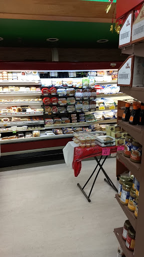 Supermarket «Greenbelt Co-op Supermarket and Pharmacy», reviews and photos, 121 Centerway, Greenbelt, MD 20770, USA