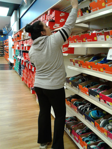 Shoe Store «Shoe Carnival», reviews and photos, 11176 Parkside Dr, Knoxville, TN 37934, USA