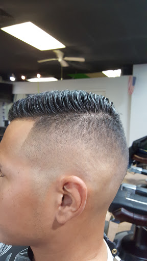 Barber Shop «DCB Barber Shop - Barber Shop Hispano», reviews and photos, 1545 E Olive Rd, Pensacola, FL 32514, USA